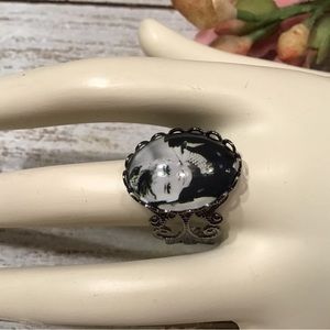 Audrey Hepburn Ring